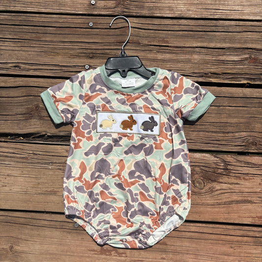 SR0508  baby boy Embroidered Three Rabbits Camouflage Short Sleeve Jumpsuit
