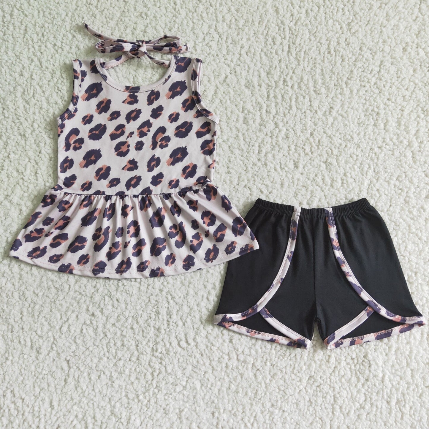 summer leopard top black shorts set