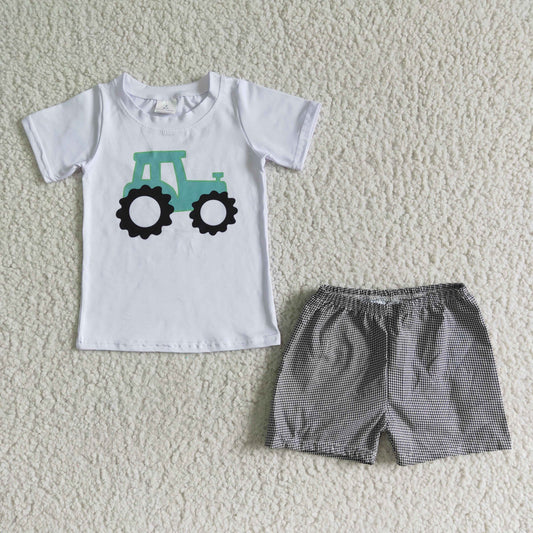 Tractor white T-shirt boy shorts set