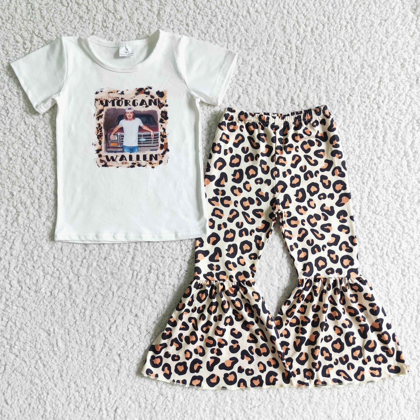 Singer short sleeve T-shirt leopard pants set