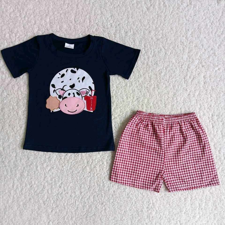 Cow embroidered Black T-shirt Red shorts Set