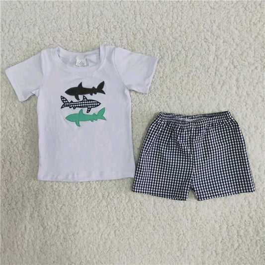 Fish Embroidered White T-shirt shorts Set