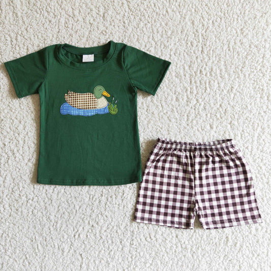 Wild embroidered green T-shirt plaid shorts set